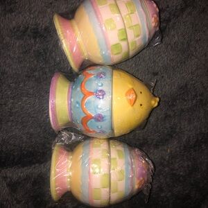 3 Collectible egg versus